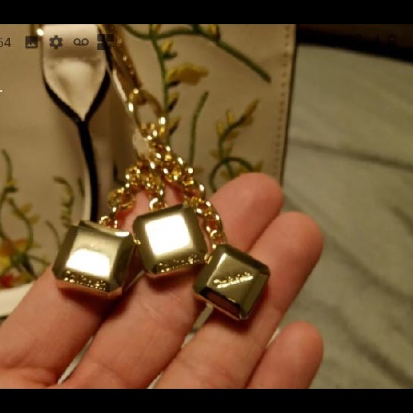 Calvin Klein purse - Picture 2 of 6